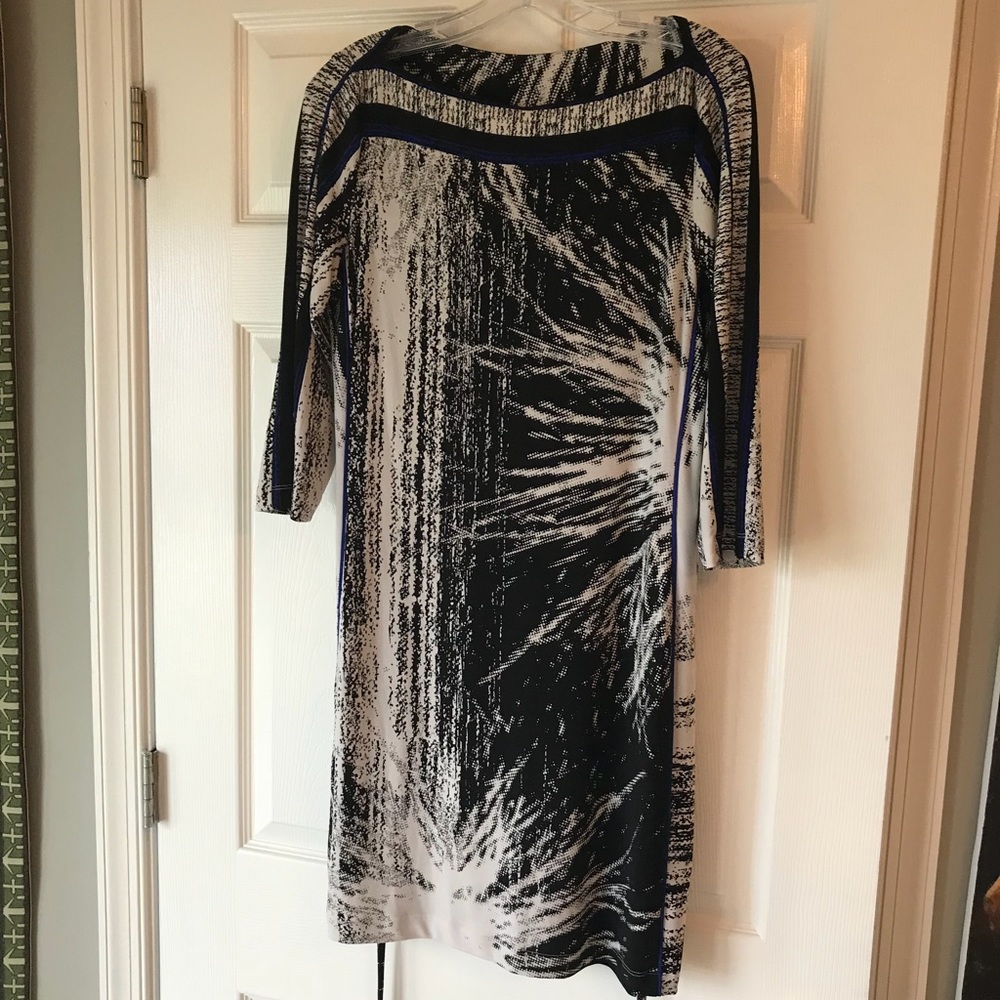 Stretchy Starburst Print Ali Ro Dress w/ waist tie